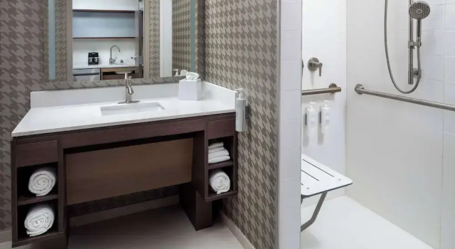 Четырёхместная студия Home2 Suites By Hilton San Jose South