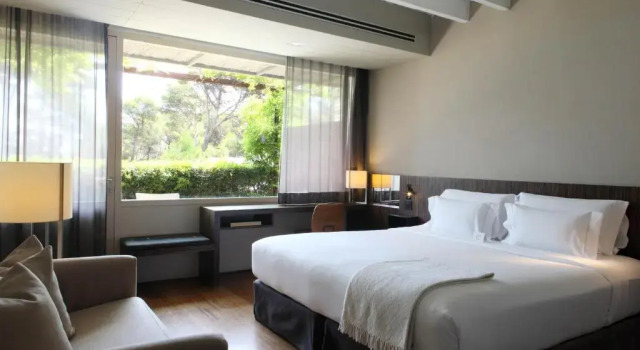Номер Classic Hostal Empúries