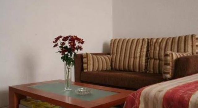 Apartamentos Cuatro Caminos, Забронировать Отель Отели Мадрида с парковкой, рядом с Церковь Святого Иоанна Креста, Парковка