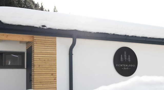 Fichtenlodge Stubaital, Rezerwuj Hotel Hotele w Tyrol z parkingiem, Parking
