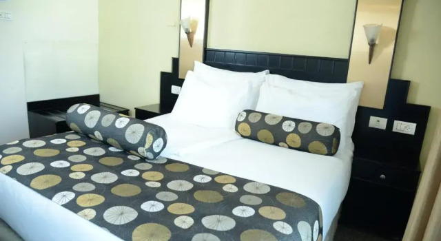 Двухместный номер Deluxe Royal Court Hotel