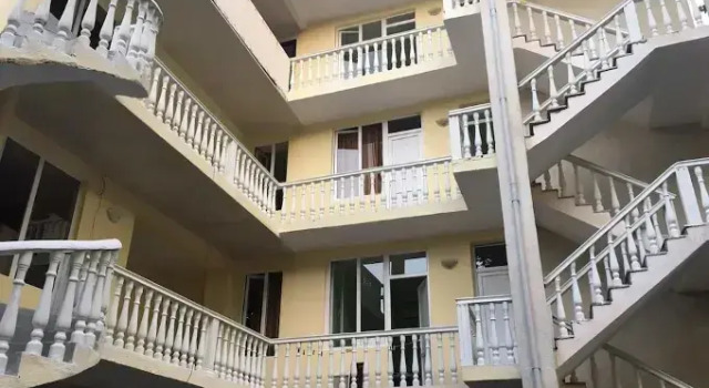 Hotel Nino Ureki, Prenota Hotel Ureki Guria