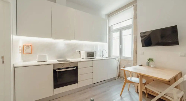 Коттедж Downtown Cosy Apartment by Vacationy