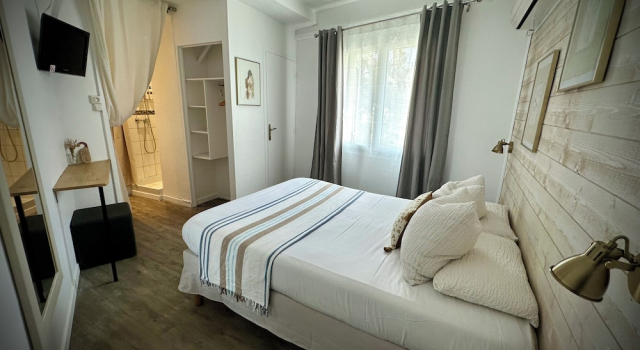 Номер Economy Hôtel Le Clos du Dramont