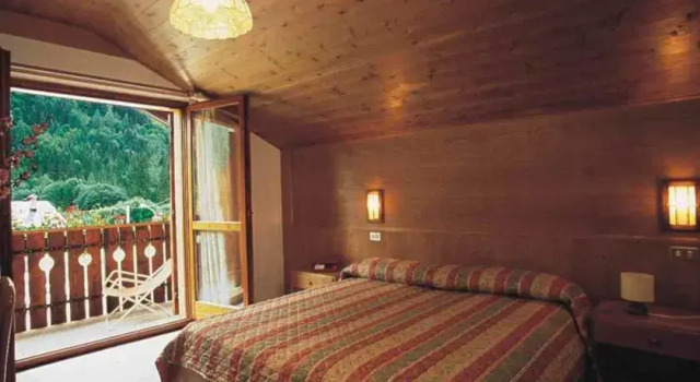 Hotel Val Gares