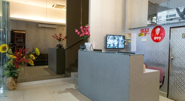 OYO Rooms Fahrenheit Mall