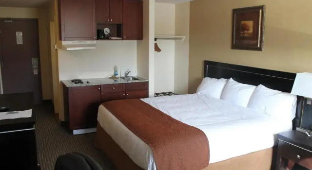 Студия Travelodge by Wyndham Valleyview AB