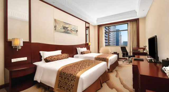 Двухместный номер Superior Longqi Jianguo Hotel