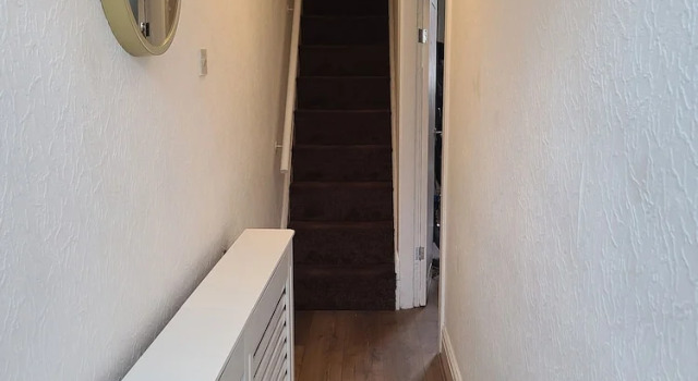 Коттедж 2 Bed House - Sleeps 5 - Pets - Parking - Wifi