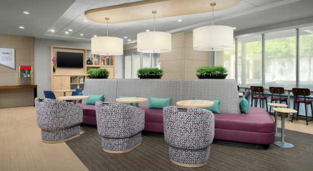 Home2 Suites Nashville Airport, Book Hotel Hoteller i Nashville med pool, Swimmingpool