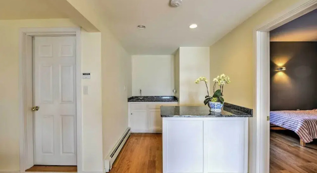 Multi-level Marion House: Loft, Deck + Ocean Views, Book Hotel Marion Massachusetts