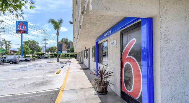 Motel 6-Corona, CA, Reserva ahora Motel Corona California