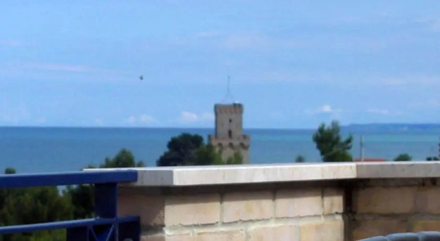 Baia Blu, Prenota Appartamento Pineto 