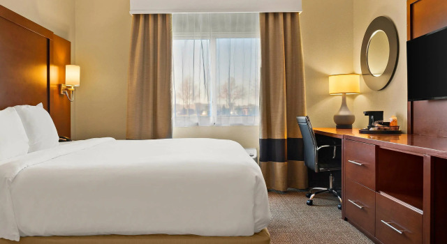 Двухместный люкс Comfort Suites Saginaw North
