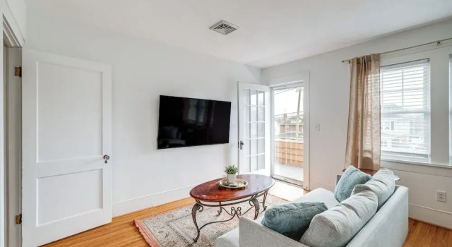 < 3 Mi to Dtwn Roanoke: Inviting Unit w/ Balcony, Book Lejlighed Lejligheder i Virginia, Lejlighed