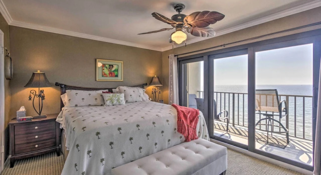 11th-floor PCB Condo w/ Ocean View, Walk to Dining