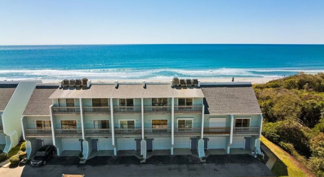 Номер Standard с 3 комнатами Coral Shores #4 3 Bedroom Condo by RedAwning
