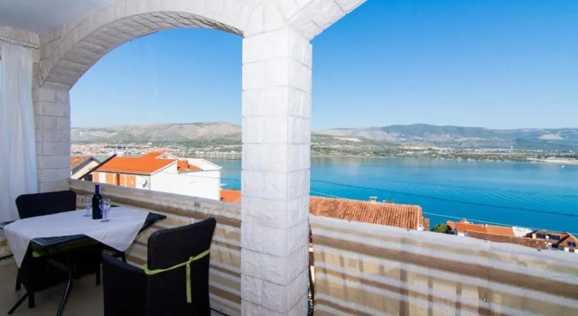 Апартаменты c 1 комнатой с видом на море Apartments Slanada