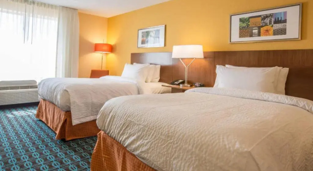 Четырёхместный номер Standard Fairfield Inn & Suites by Marriott Columbus