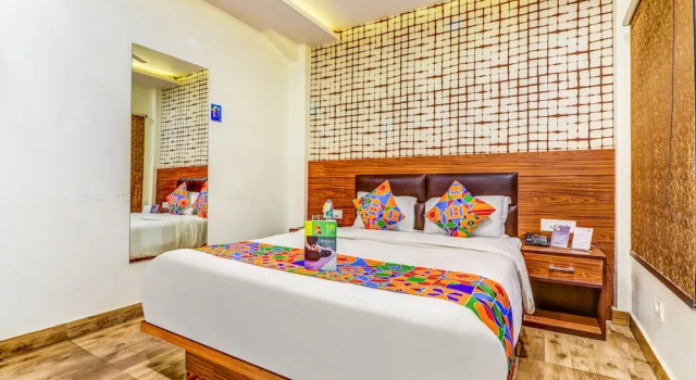 Номер Deluxe FabHotel Sain Dass