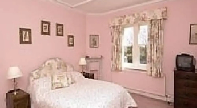 Burcombe Manor