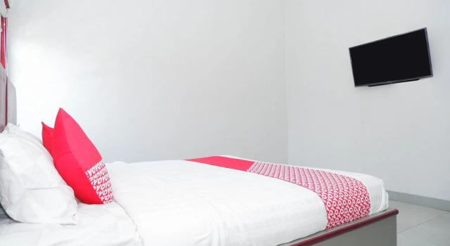 Executive Residence by OYO Rooms