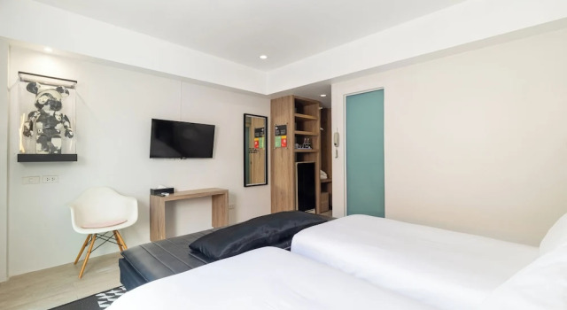 Двухместный номер Deluxe с балконом The Core Gallery Hotel