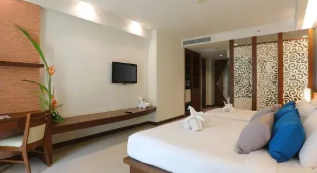 Номер Standard A2 Pool Resort, Phuket Town - scheduled shuttle to Phuket Old Town