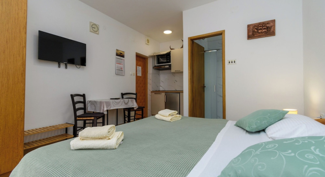 Студия Apartments Tonia