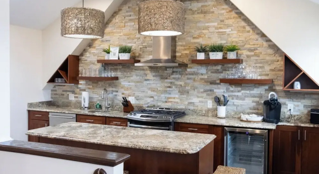 Апартаменты Luxury с 3 комнатами The Newport Lofts - 543 Thames Street