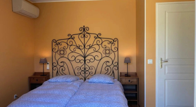 Picturesque villa with swimming pool, Réserver Villa Cottages à Aude, Cottage