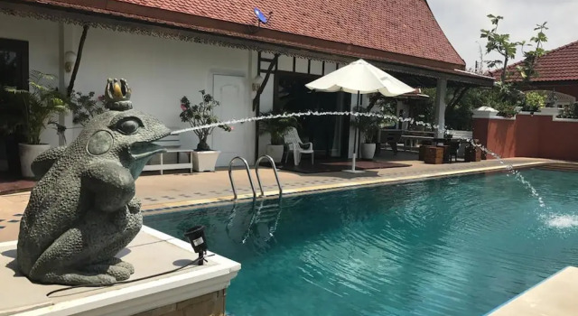 Вилла с 6 комнатами Heaven Hill Pool Villa Pattaya
