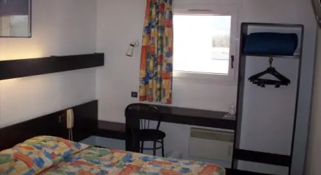 Одноместный номер Standard Kimotel Epône-Flins