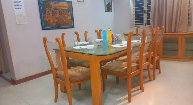 Elis Hospitality Service Parth Bungalow, Rezervovat Hotel Hotely v Gujarat s parkováním, Parkování