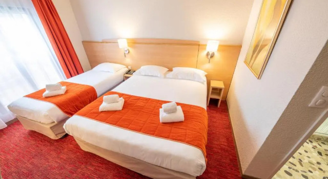 Номер Comfort Hôtel Saint Laurent
