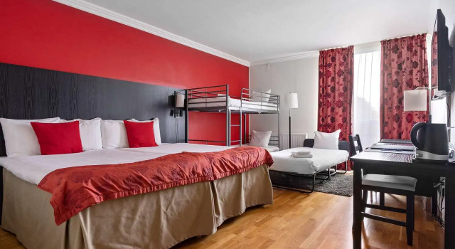 Четырёхместный семейный номер Standard Best Western Royal Star