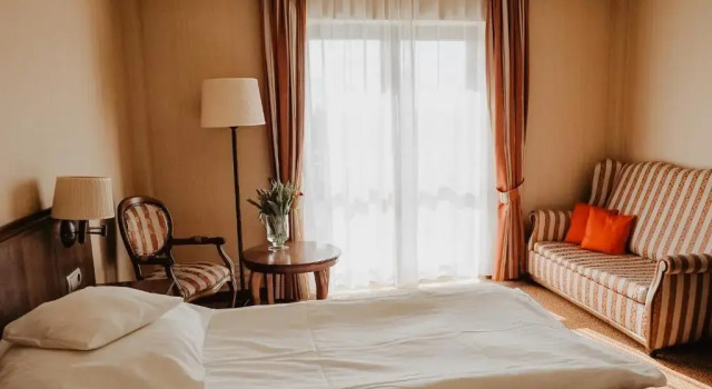Двухместный номер Standard с балконом Hotel Delfin Spa&wellness
