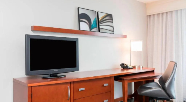 Номер Standard Courtyard by Marriott Louisville Downtown