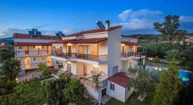 Villa Yioula, Buchen Sie Villa Hotels in Epirus mit Pool, Schwimmbad