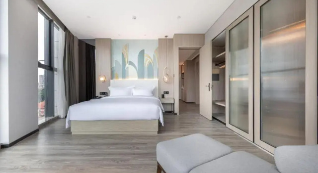 Люкс Deluxe Ramada Encore by Wyndham Dongguan East