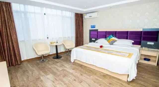 Люкс Deluxe Guang Yue Zhen Hotel  (Guilin North Railway Station)