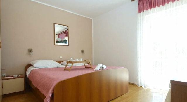 Апартаменты с 2 комнатами с балконом Apartment Neven 810