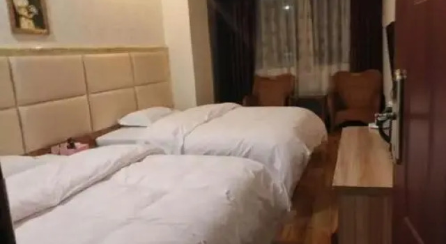 Yueyuan Holiday Hotel, Varaa Hotelli Hotellit Sichuan pysäköinnillä, Pysäköinti