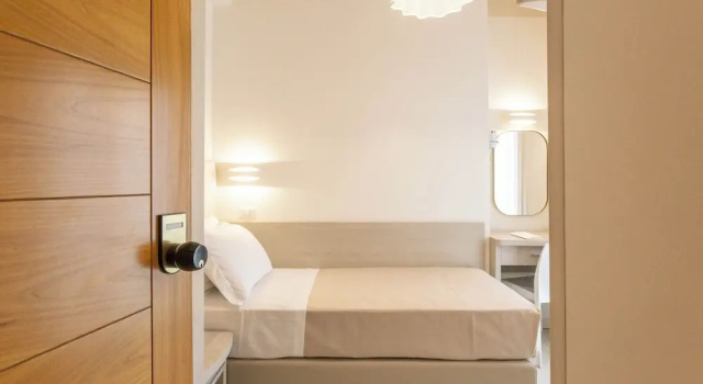 Одноместный номер Standard с балконом Hotel Alda B&B