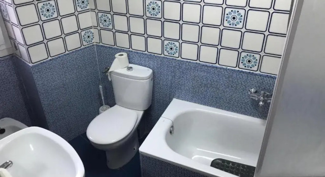 6pax 3bedroom flat at Malaga City Centre, Забронировать Отель Малага - центр Малага, рядом с Музей Кармен Тиссен