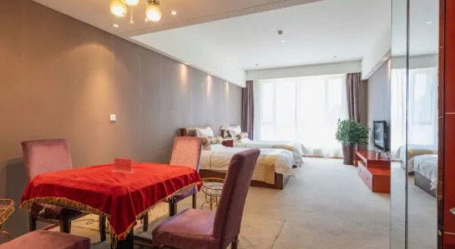 Люкс Dongpeng Holiday Hotel
