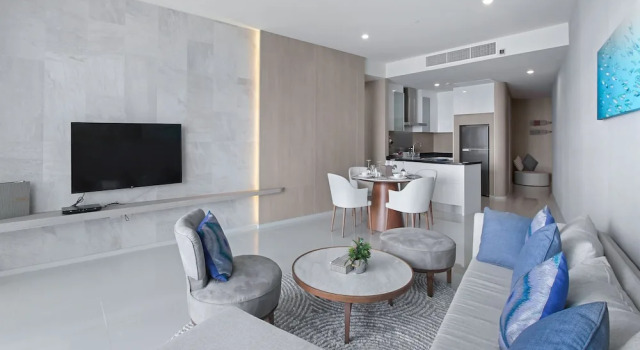 Номер Executive White Sand Beach Residences Pattaya