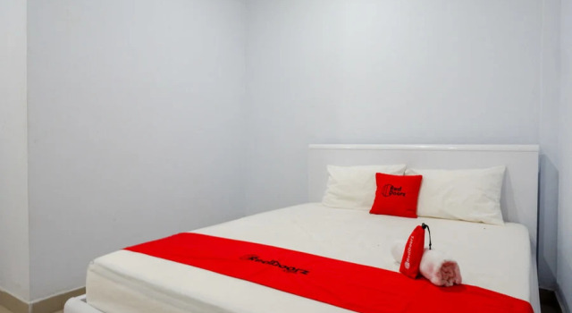 RedDoorz near STIKES Toraja, Prenota Hotel Rantepao 