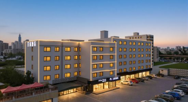 Homeinn Aifeel Hotel (Haikou High - speed Railway East Station Wuyue Plaza)
