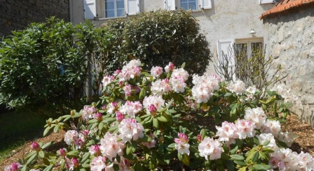 La Grange Aux Hirondelles, Book Hotel Chambles 